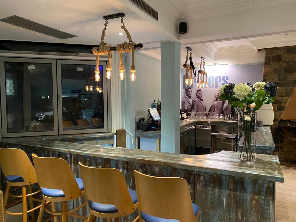 Driftwood Inn Saint Saviour المظهر الخارجي الصورة