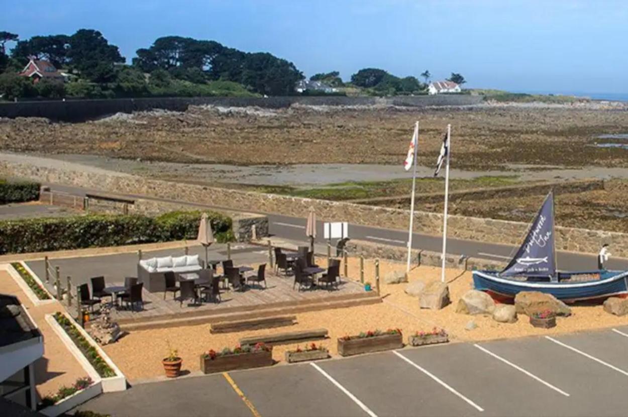 Driftwood Inn Saint Saviour المظهر الخارجي الصورة