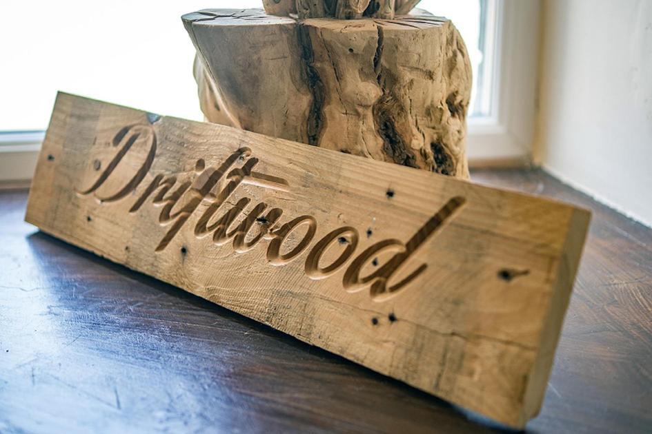 Driftwood Inn Saint Saviour المظهر الخارجي الصورة